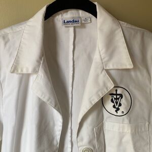 Veterinary lab coat